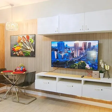 Manhattan Plaza Tower 1 With Balcony,Wifi,Can Cook