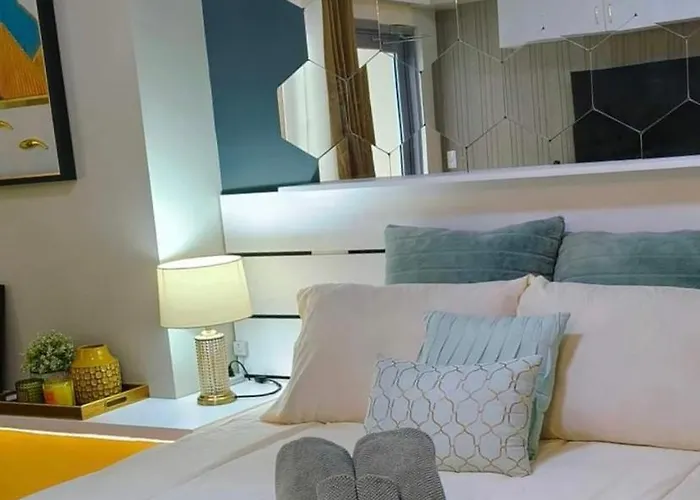 Aparthotel Manhattan Plaza Tower 1 With Balcony,wifi,can Cook *